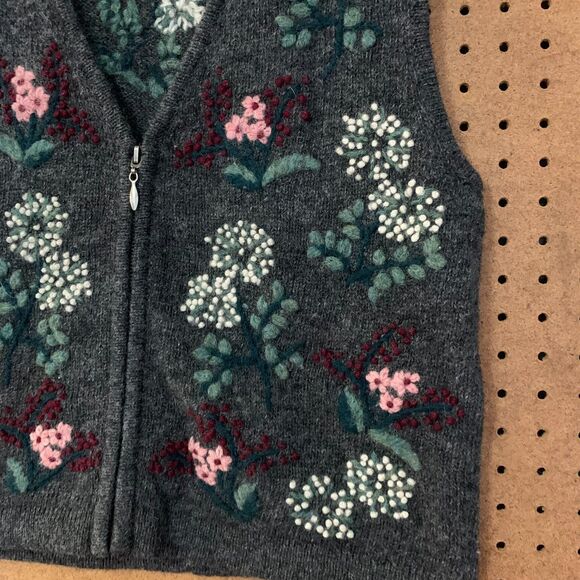 Vintage Christopher & Banks Sweater Vest Embroidered Wool Small Cottage Granny - Picture 2 of 4